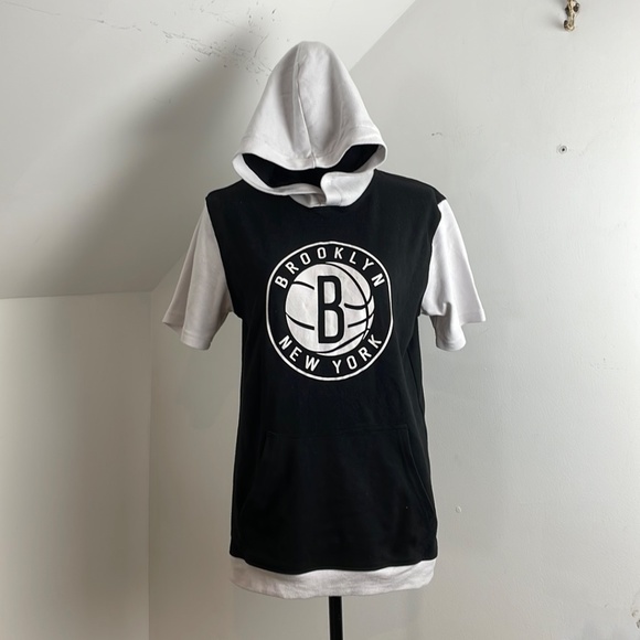 Brooklyn NY Basketball Hoodie - Picture 5 of 5